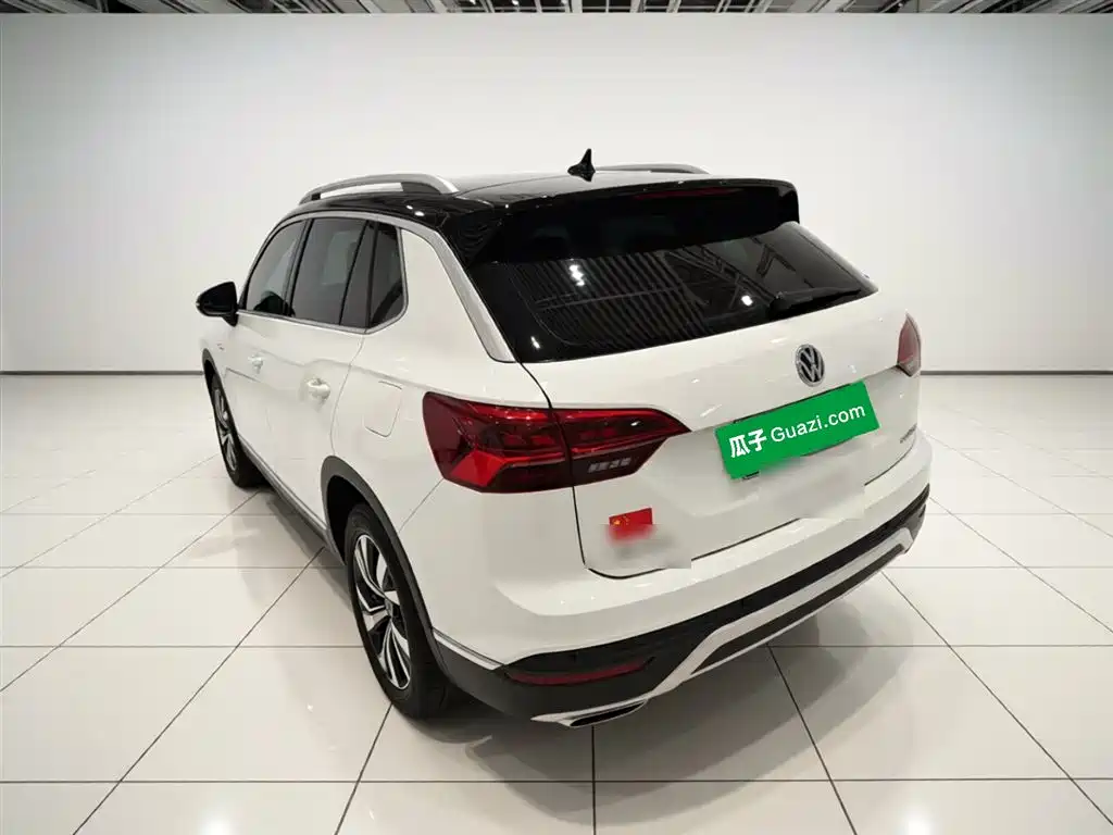 Tayron 330 TSI 2 WD 3 Anniversary Limited