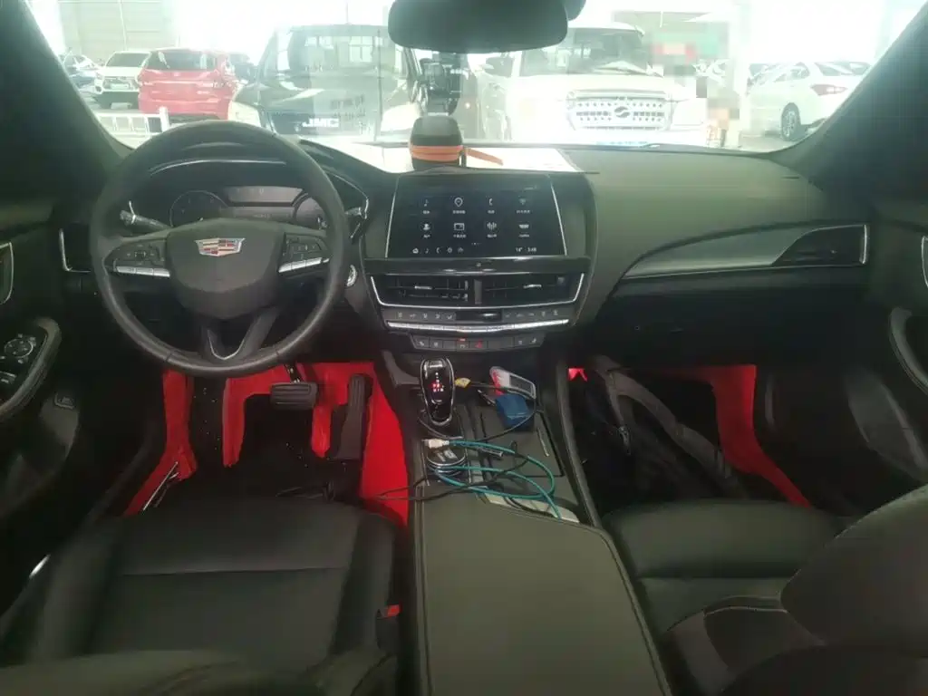 Cadillac CT5 28 T Luxury (Standard)