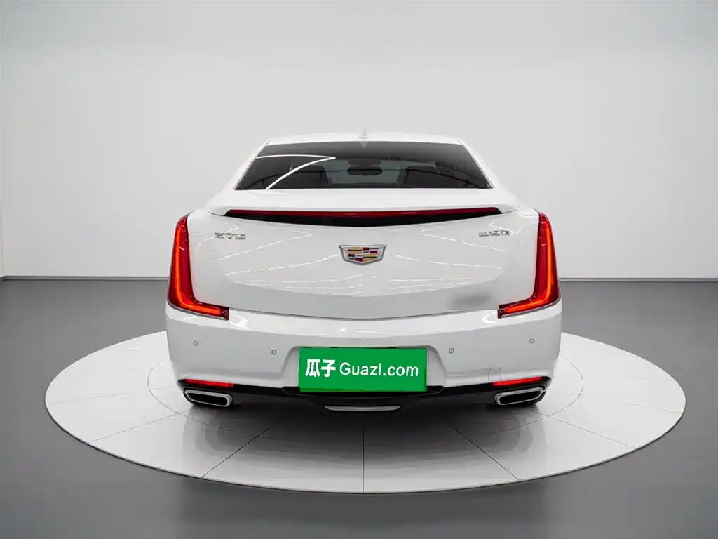 Cadillac XTS 28 T Tech