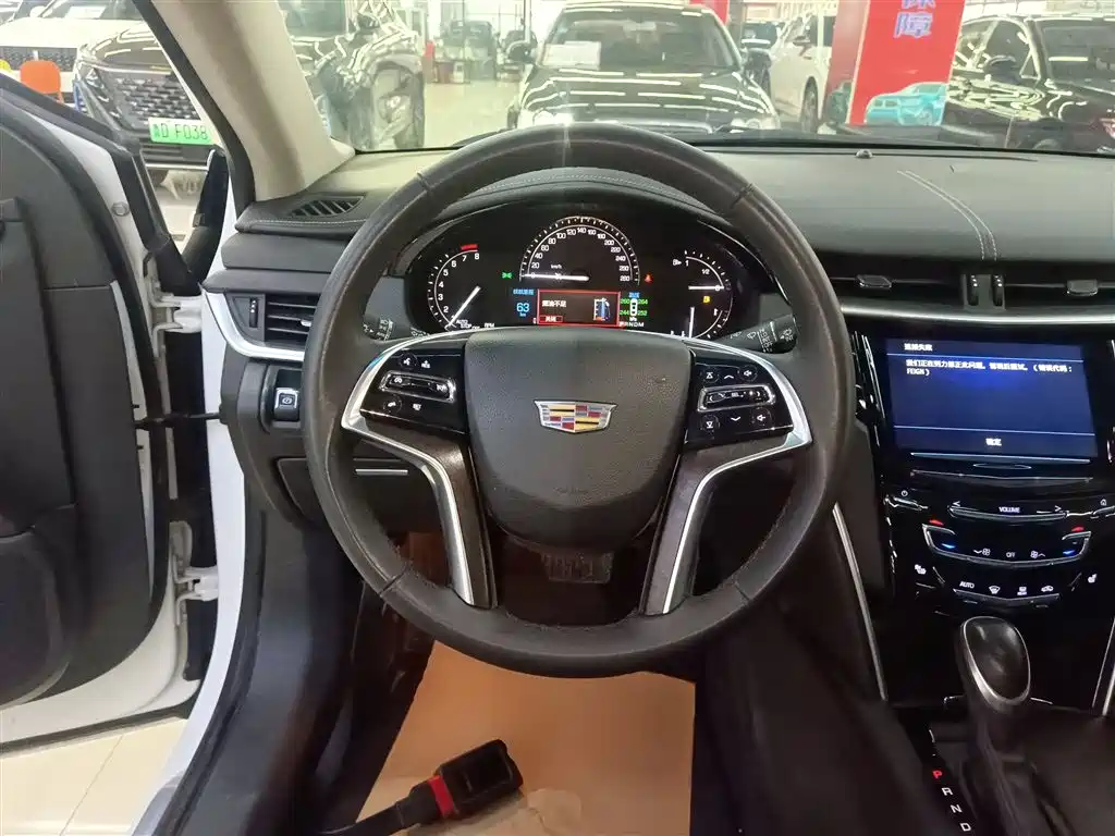 Cadillac XTS 28 T Tech