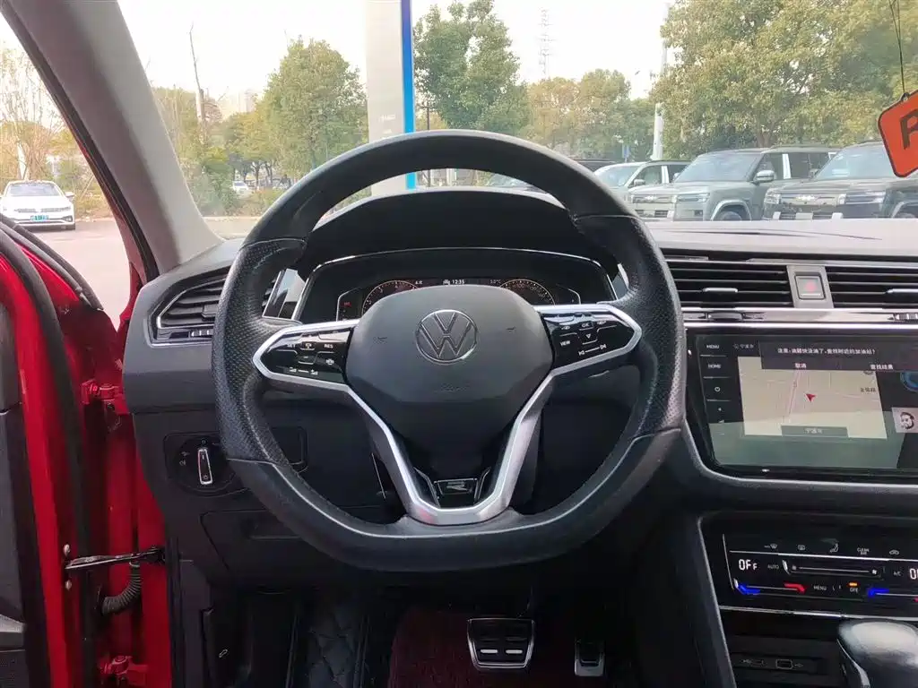 Tiguan X 330 TSI 2 WD Flagship