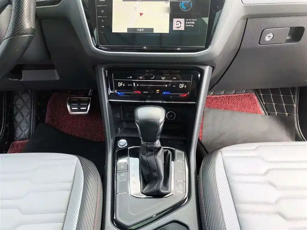 Tiguan X 330 TSI 2 WD Flagship