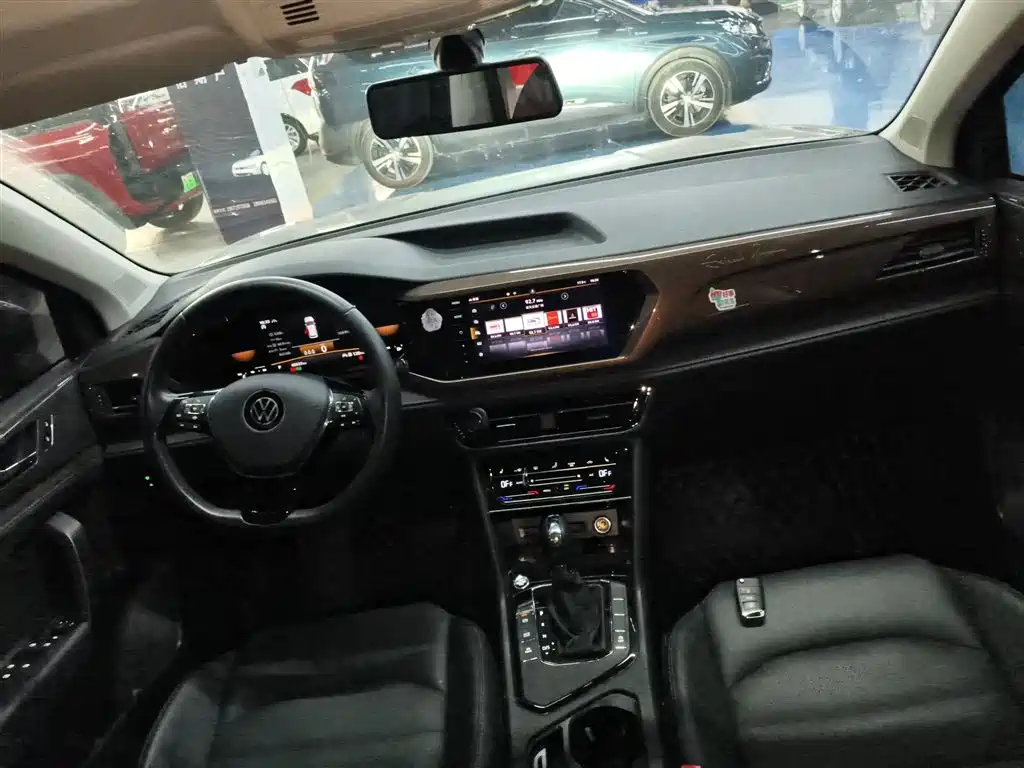 Tharu 280 TSI 2 WD Luxury