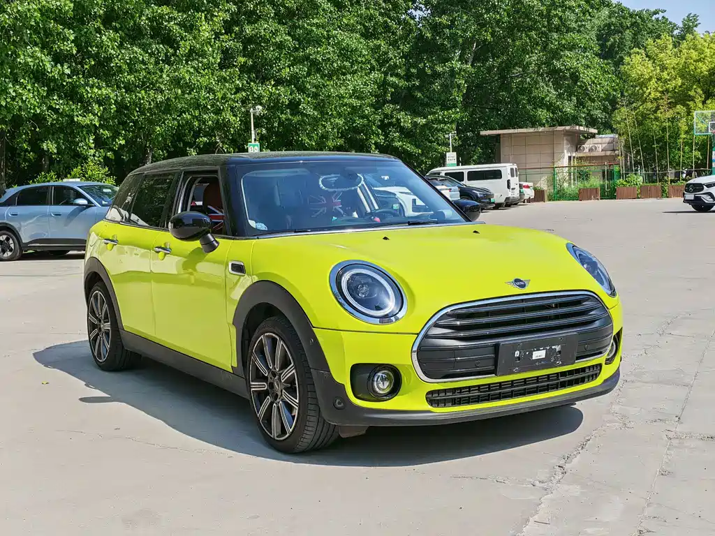 MINI CLUBMAN Facelift 1.5 T COOPER Connoisseur