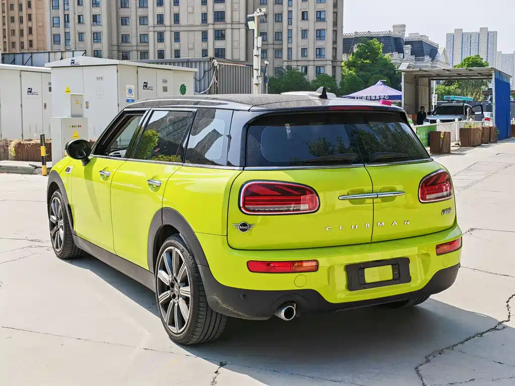 MINI CLUBMAN Facelift 1.5 T COOPER Connoisseur