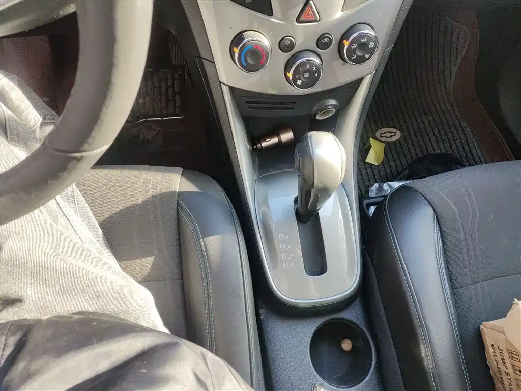 Tracker 1.4 T Auto 2 WD Luxury
