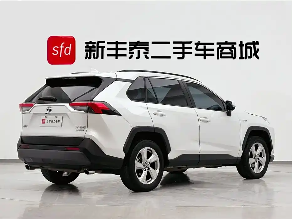 RAV4 Dual Engine 2.5 L E-CVT 2 WD Elite