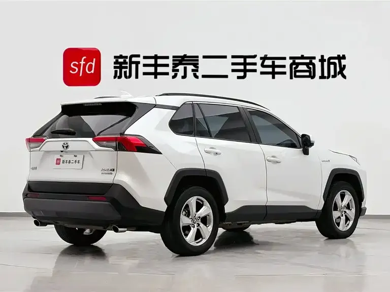 Toyota RAV4 Dual Engine 2.5 L E-CVT 2 WD Elite
