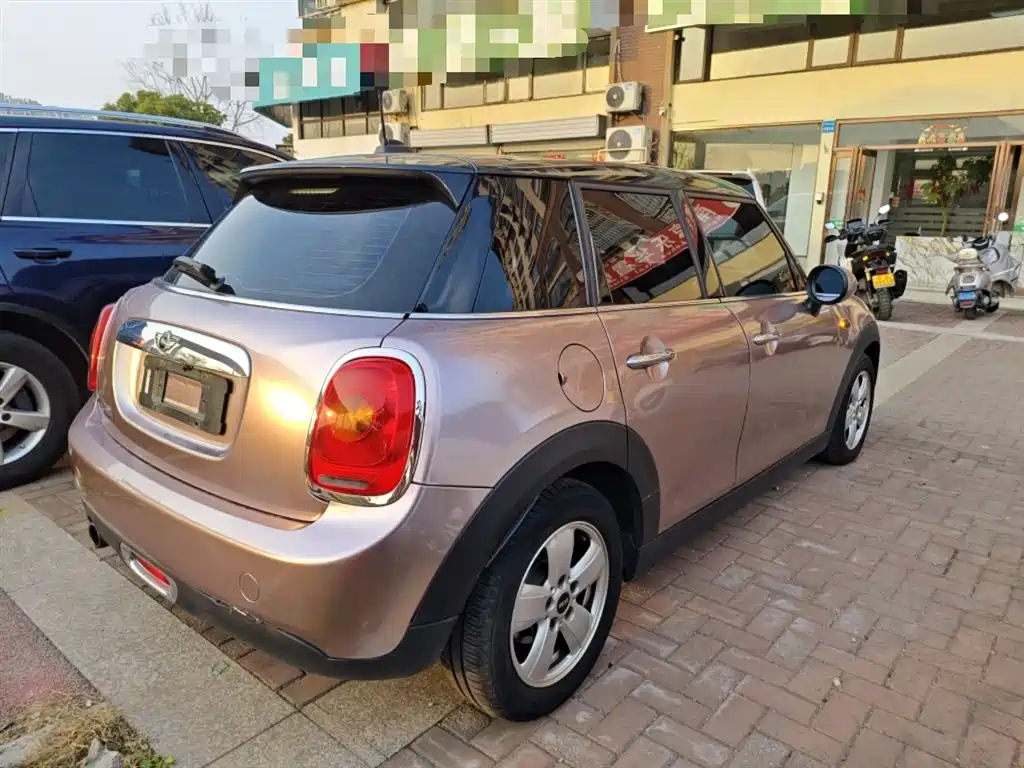 MINI 1.2 T ONE 5-door