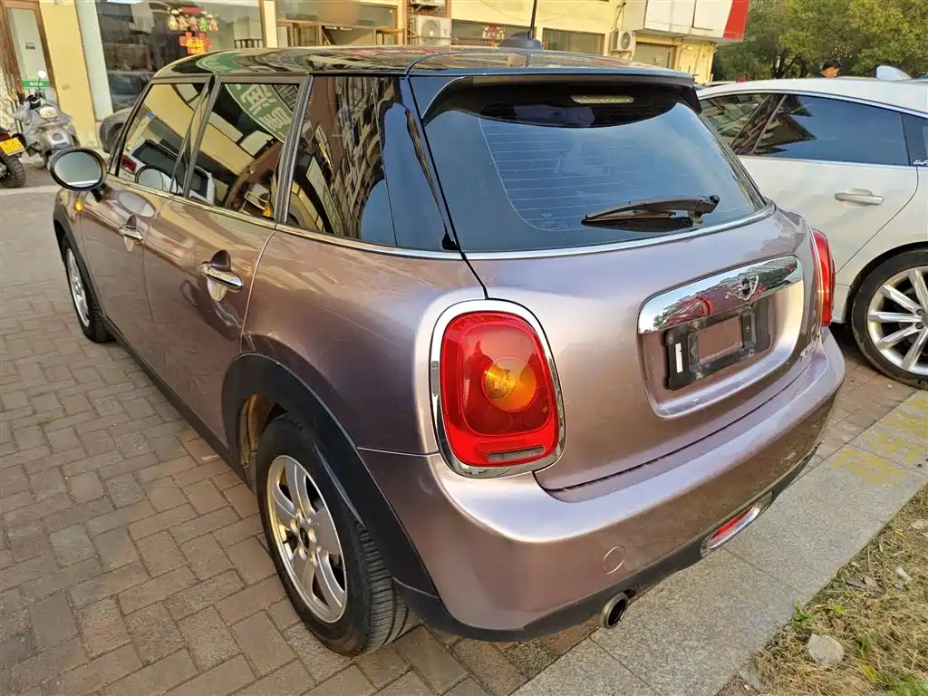 MINI 1.2 T ONE 5-door