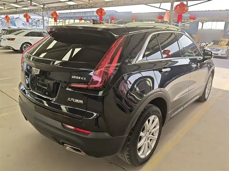 Cadillac XT4 28 T 2 WD Tech