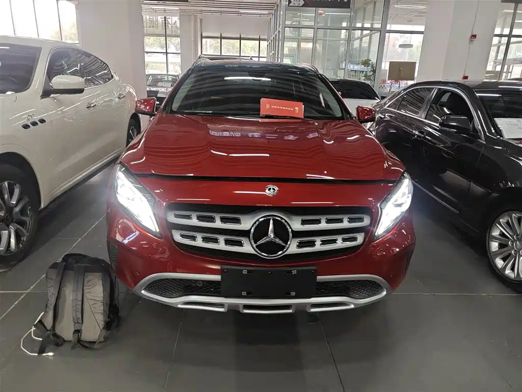 Mercedes-Benz GLA GLA 200 Fashion