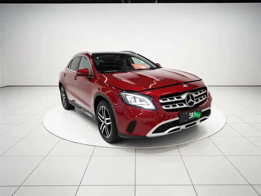 Mercedes-Benz GLA GLA 200 Fashion