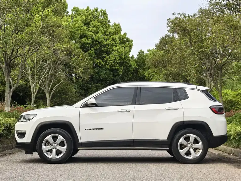 Jeep Compass 200 T Auto Home Enjoyment