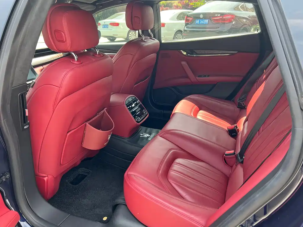 Quattroporte 3.0 T Standard