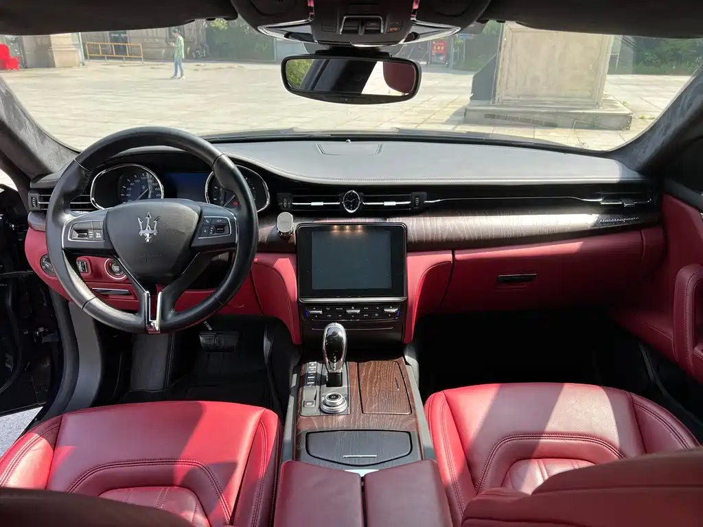 Quattroporte 3.0 T Standard