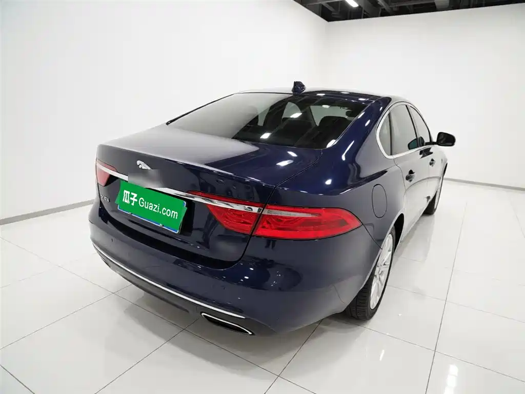 Jaguar XFL XFL 2.0 T 250 PS Premium