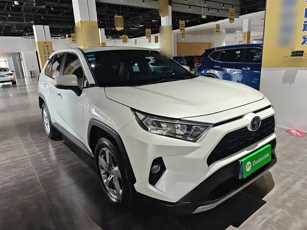 RAV4 2.0 L CVT 2 WD Style