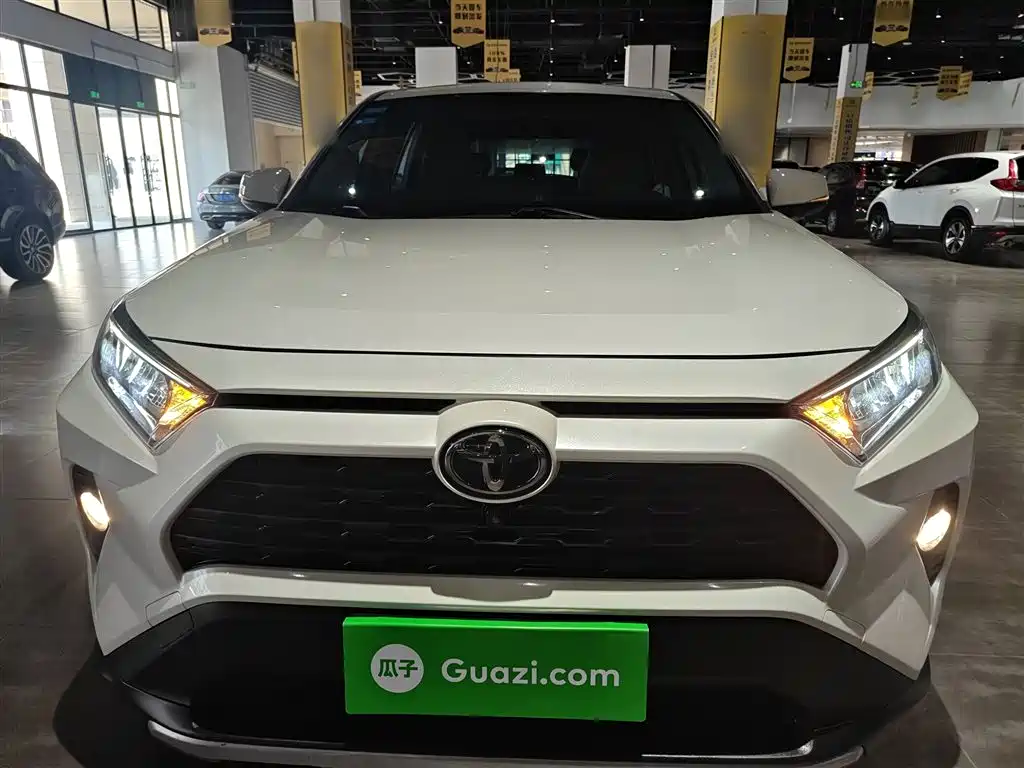RAV4 2.0 L CVT 2 WD Style