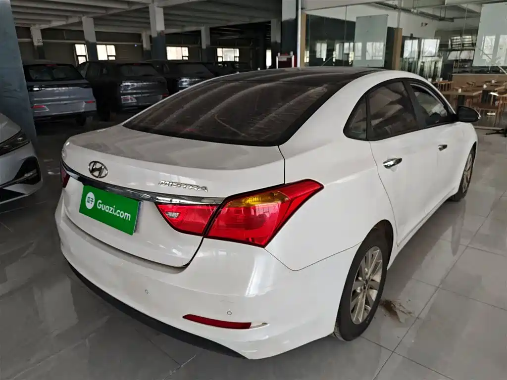 Mistra 1.8 L Auto Intelligent GLS