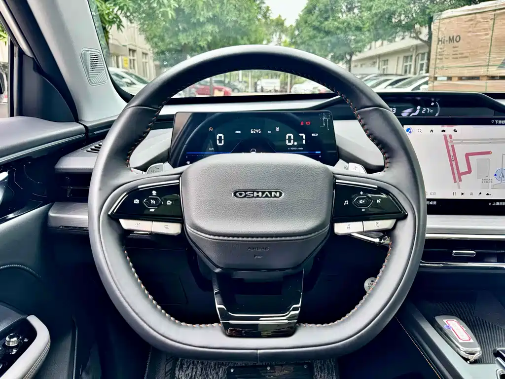 Changan Oshan Z6 Blue Whale 1.5 T DCT Smart Enjoyment