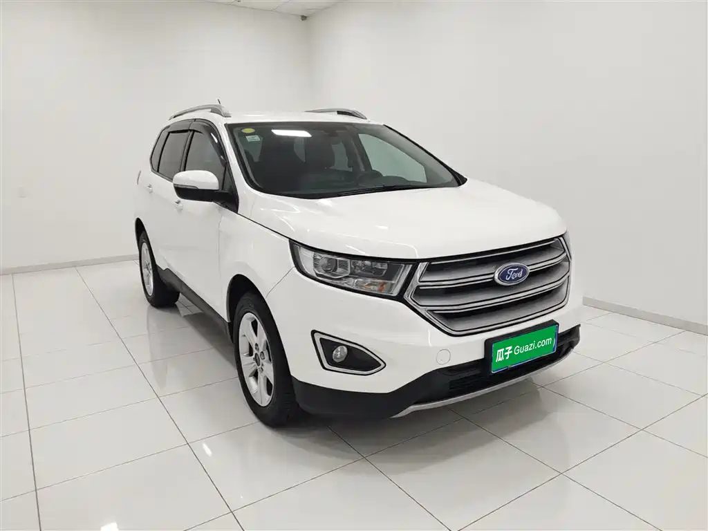 Edge EcoBoost 245 2 WD Elite Sharp 5-seat CN-V