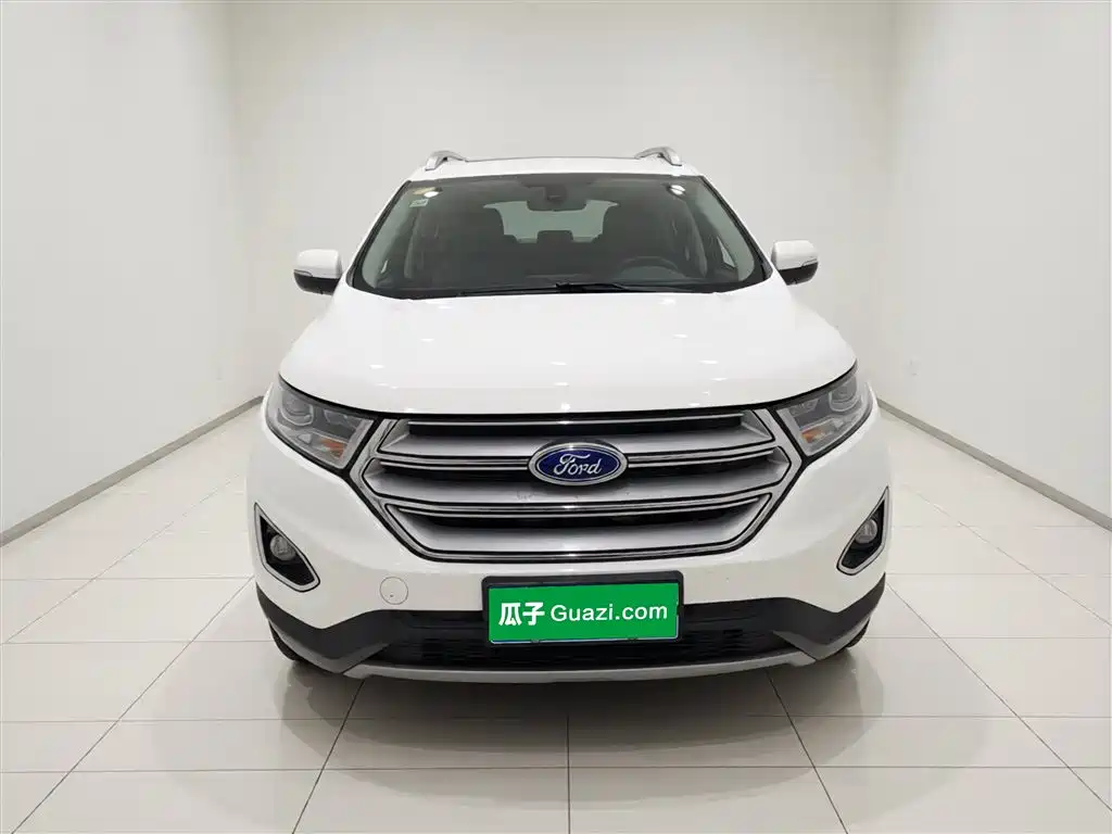 Edge EcoBoost 245 2 WD Elite Sharp 5-seat CN-V