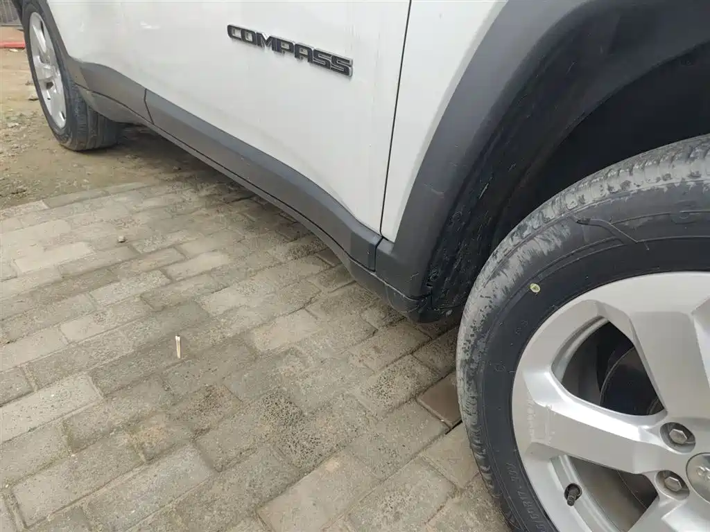 Compass 200 T Auto Home Enjoyment
