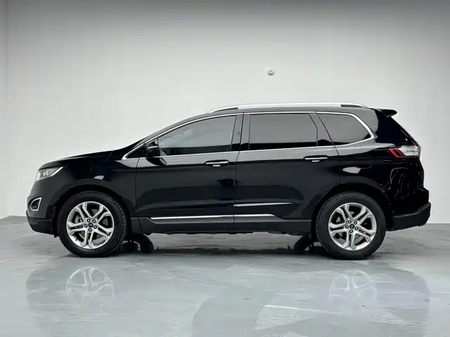 Edge EcoBoost 245 2 WD Grand Sharp 7-seat CN-V