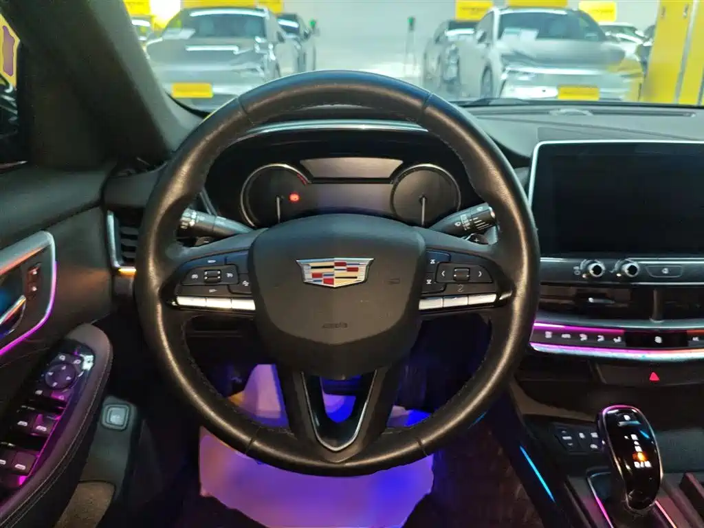 Cadillac CT5 28 T Style