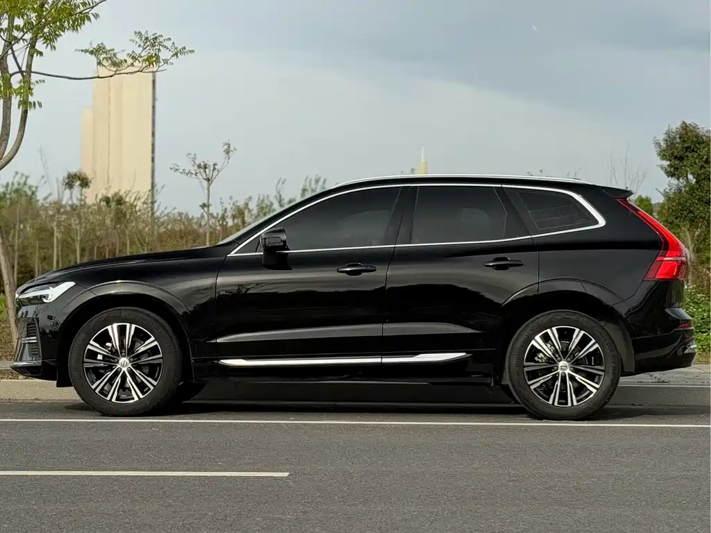 Volvo XC60 B5 4 WD Smart Vision Luxury