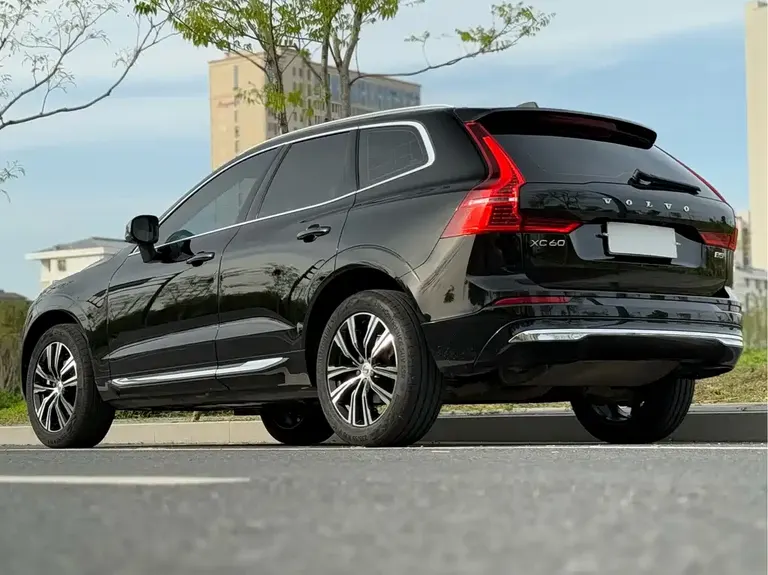 Volvo XC60 B5 4 WD Smart Vision Luxury