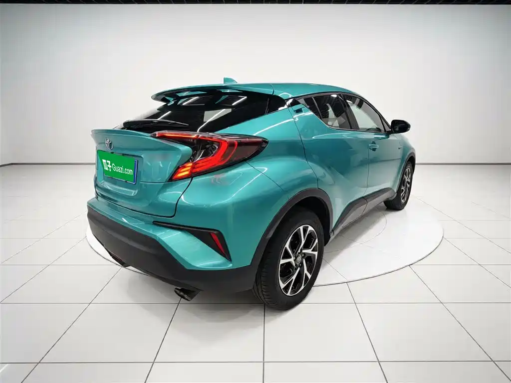 Toyota C-HR 2.0 L Luxury
