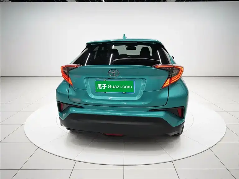 Toyota C-HR 2.0 L Luxury
