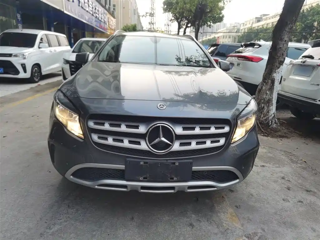 Mercedes-Benz GLA GLA 200 Dynamic