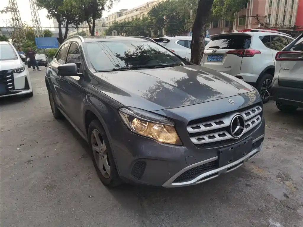 Mercedes-Benz GLA GLA 200 Dynamic