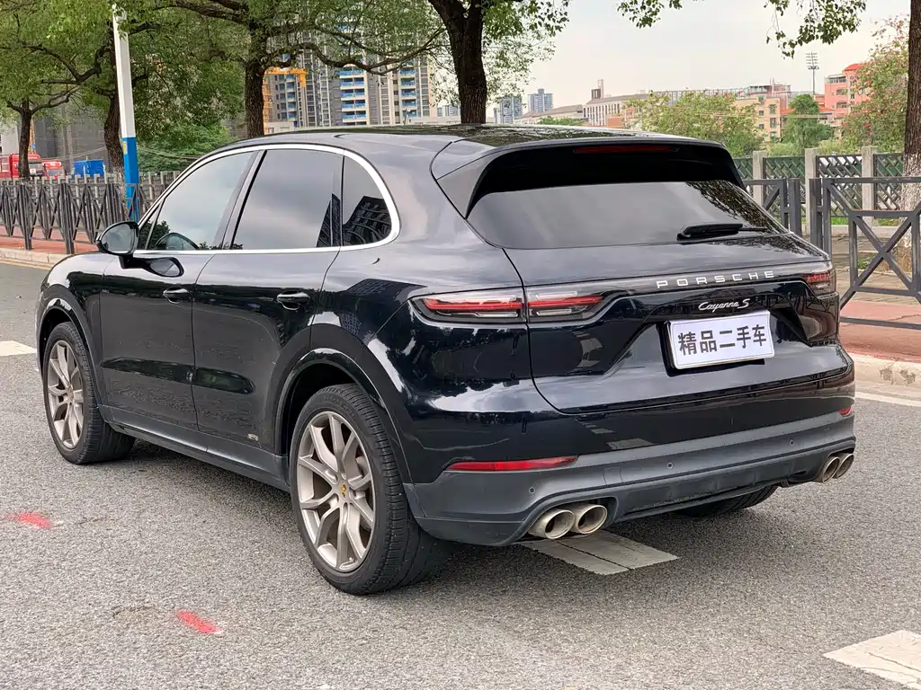 Cayenne Cayenne S 2.9 T