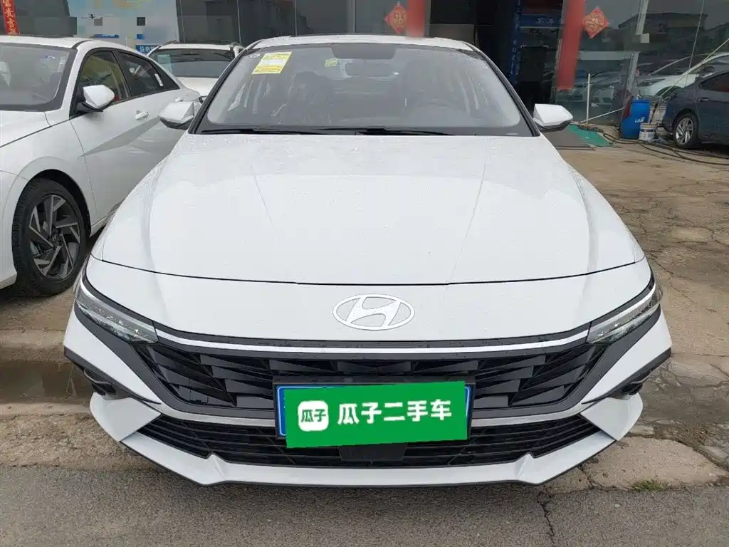 Elantra 1.5 L CVT GLX Elite