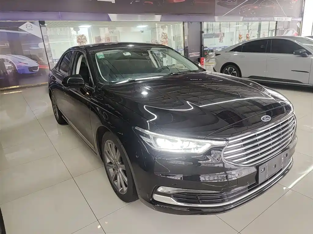 Taurus EcoBoost 245 Premium