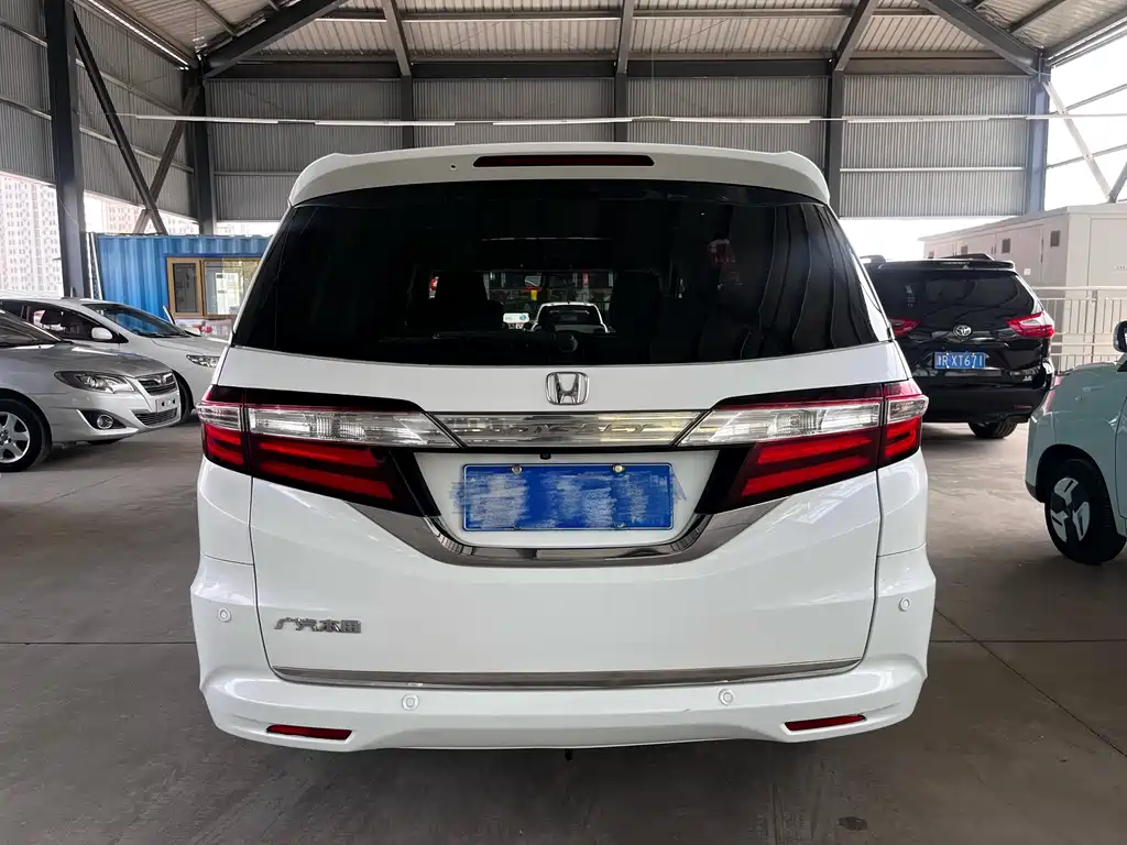 Odyssey Facelift 2.4 L Smart Enjoyment