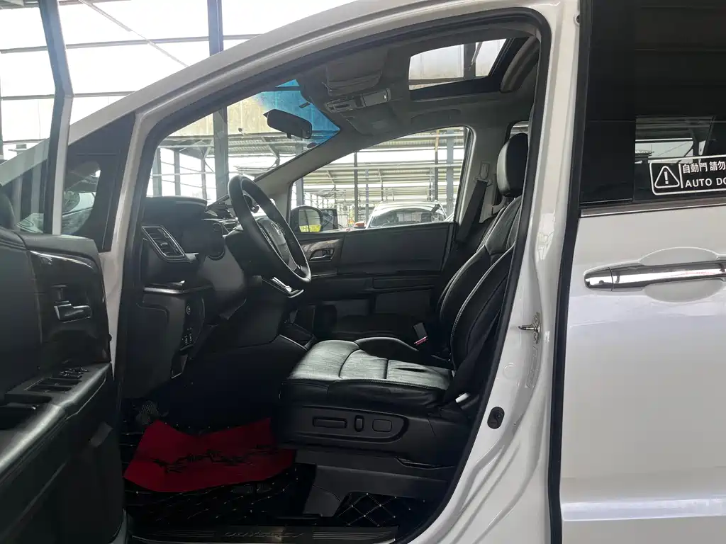Odyssey Facelift 2.4 L Smart Enjoyment