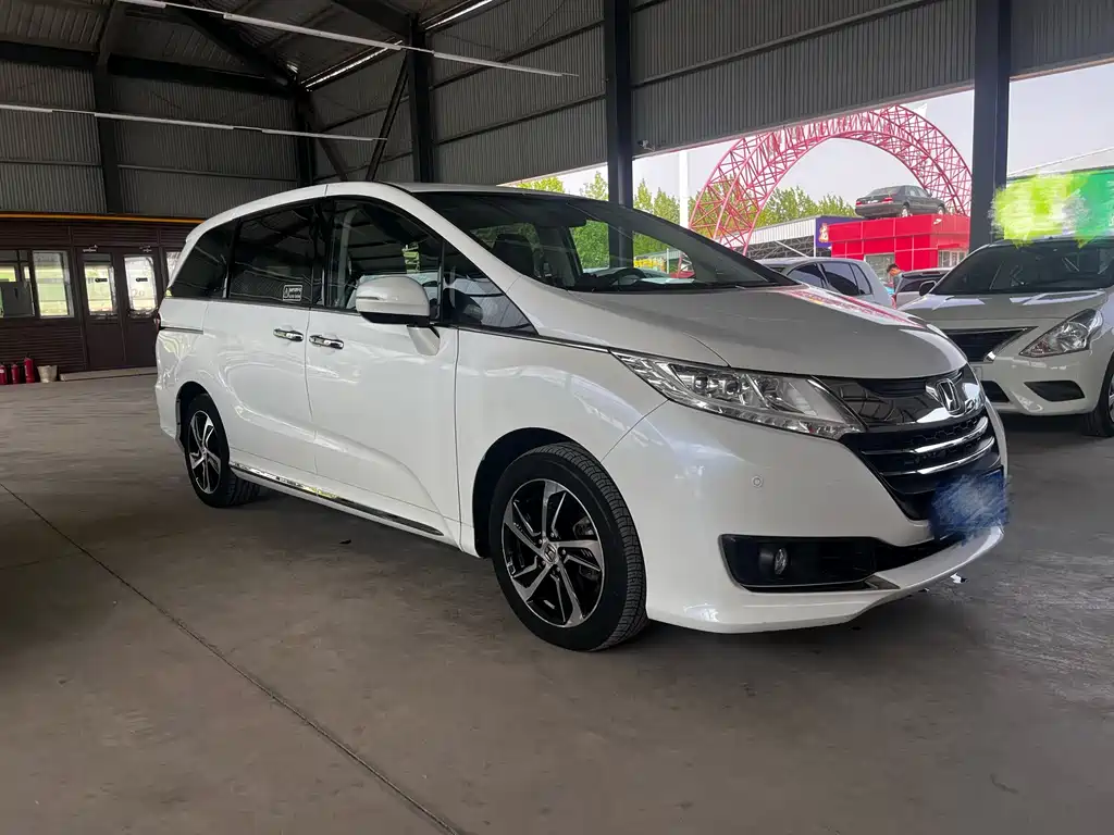 Odyssey Facelift 2.4 L Smart Enjoyment