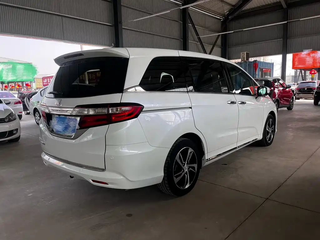 Odyssey Facelift 2.4 L Smart Enjoyment