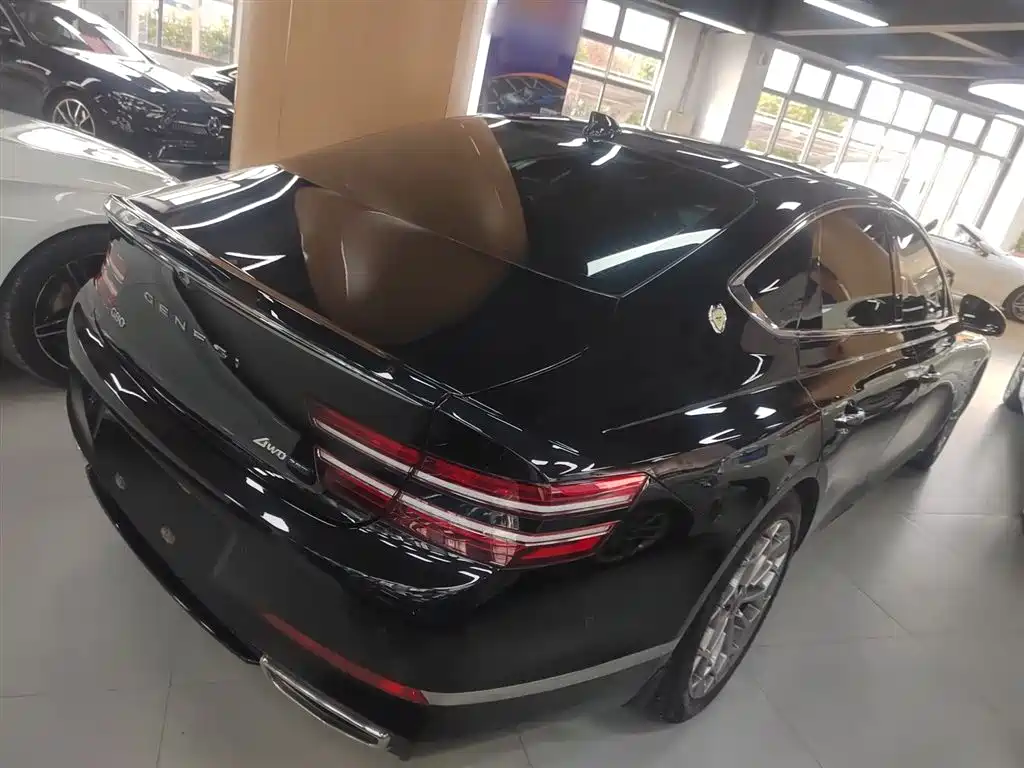 Genesis G80 2.5 T 4 WD Flagship