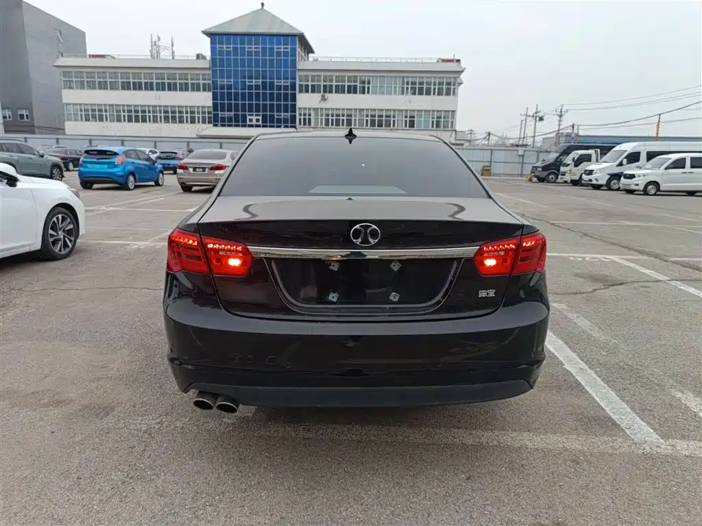 Senova D70 Performance 1.8 T Premium