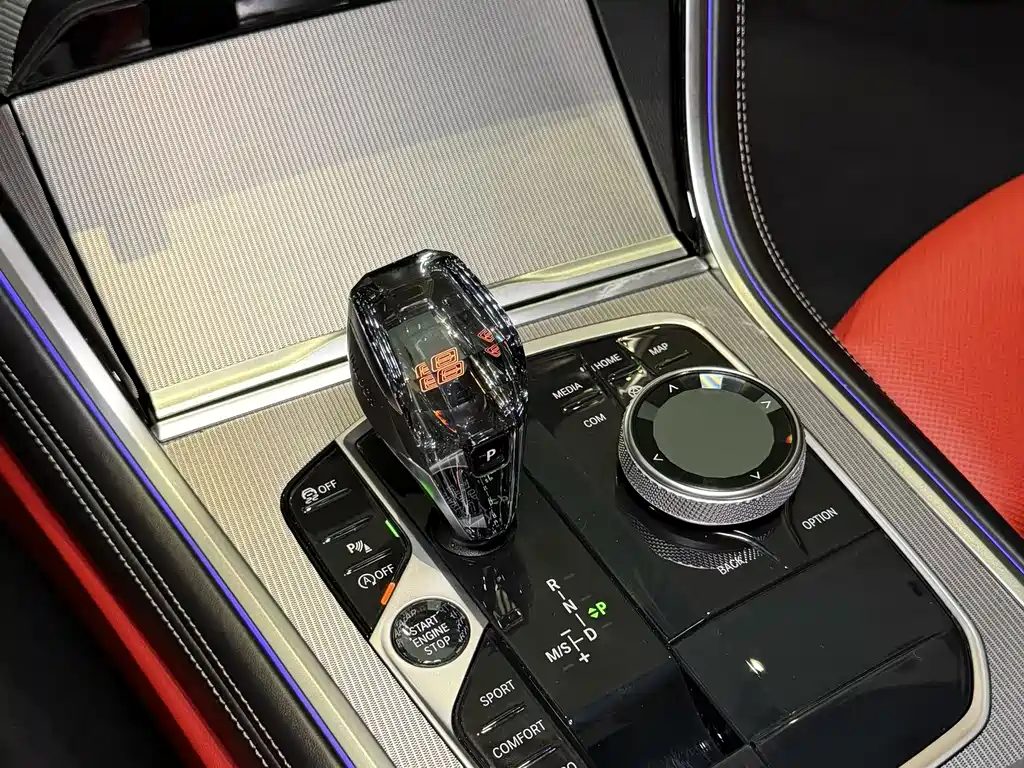 BMW 8 Series 840 i 2-door Coupe M Sport Package