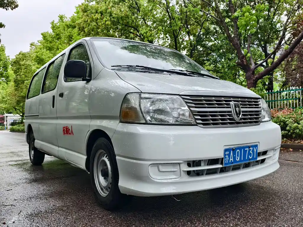 Grace 2.0 L Classic Standard LWB 9-seat