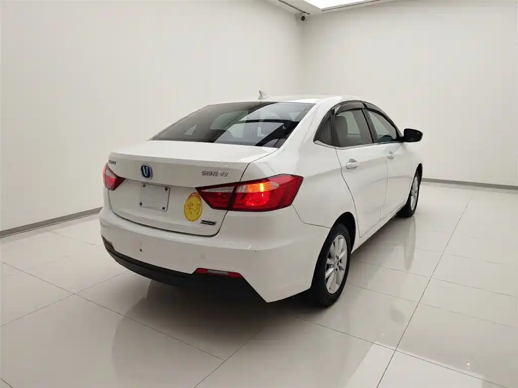 Yuexiang V7 悦翔V7 2015款 1.6 L 自动乐享型 国V