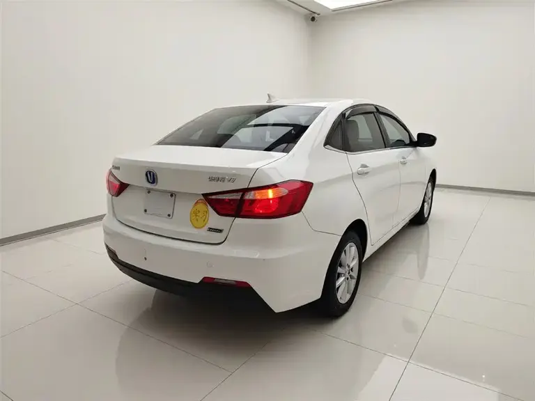 Changan Yuexiang V7 悦翔V7 2015款 1.6 L 自动乐享型 国V