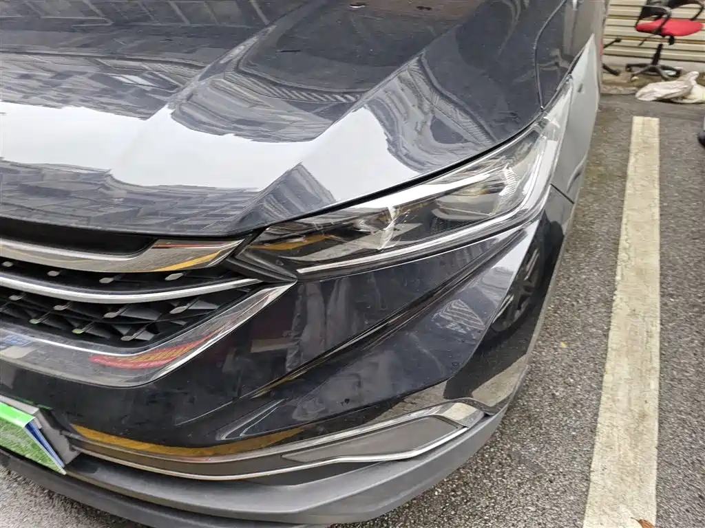Dongfeng Fengshen AX7 1.6 T Auto